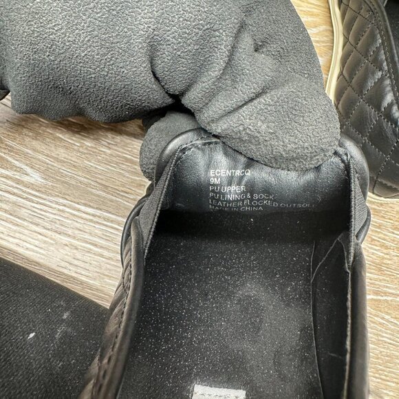 Steve Madden Ecentrcq Black Quilted Slip On Women s Size 9M - Picture 5 of 6